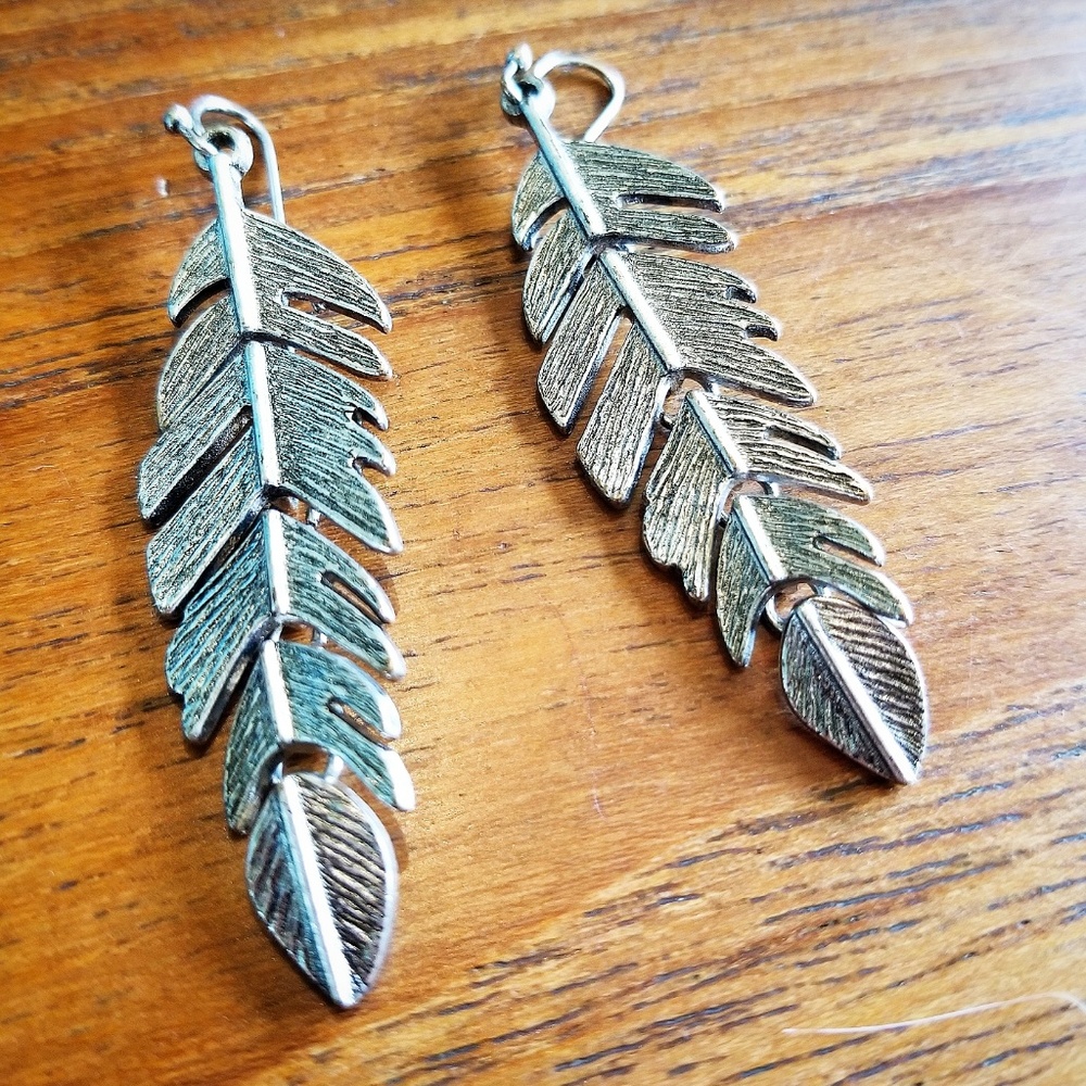Silver Feather Dangle Earrings